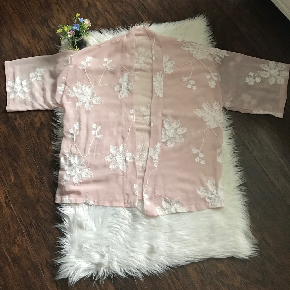 Dusty Pink Sheer White Embroidered Floral Kimono